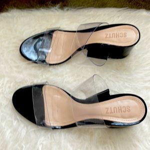 Women sandals